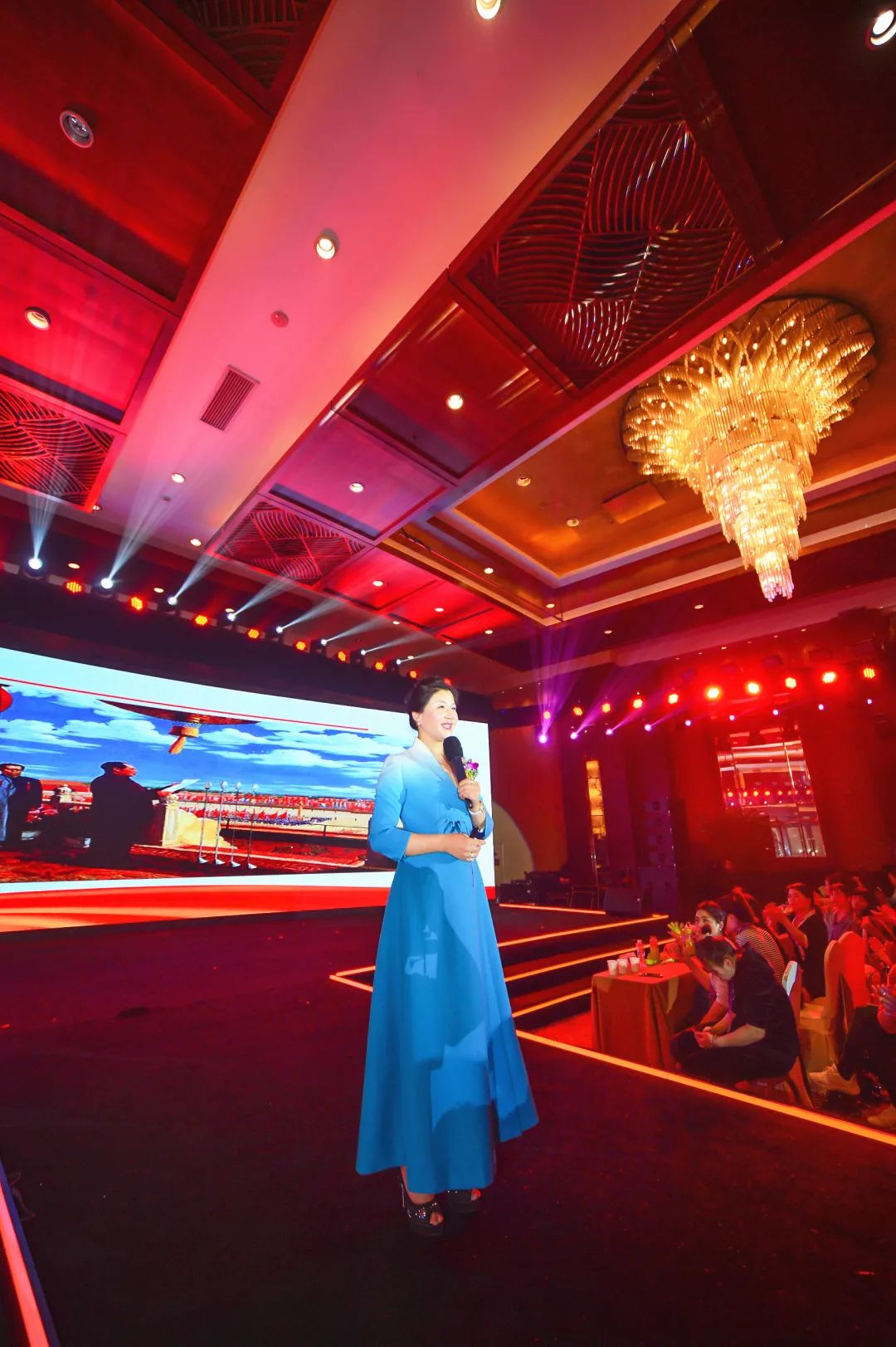 奋力前进 永无止境,泓姿·维娜2019美业人峰会(李为芳团队)_上海