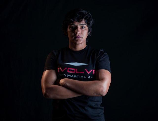 爸爸》里的女孩吗?她将在北京首秀综合格斗