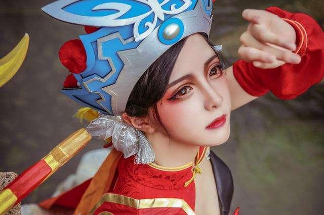 满满的羡慕嫉妒恨女神戚薇cos虞姬竟是因为老公喜欢王者荣耀