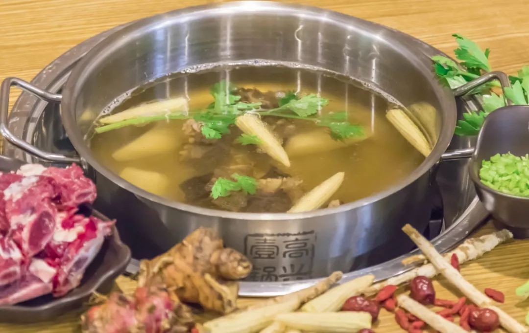 68折的潮汕牛肉火锅店还送红酒不吃对不起自己的胃