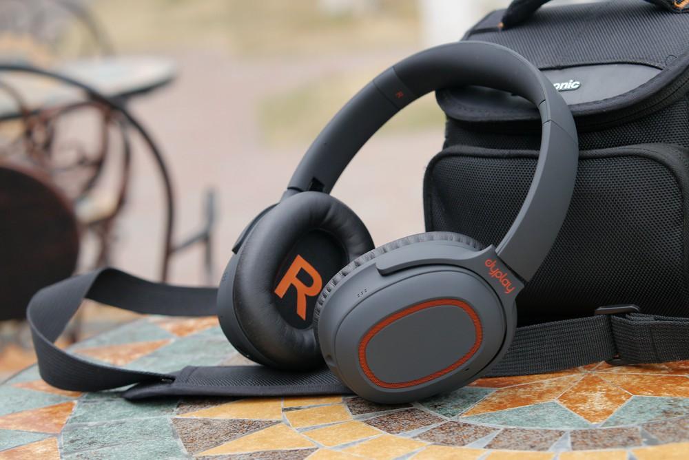 在喧嚣中静听dyplay城市旅行者20降噪耳机体验