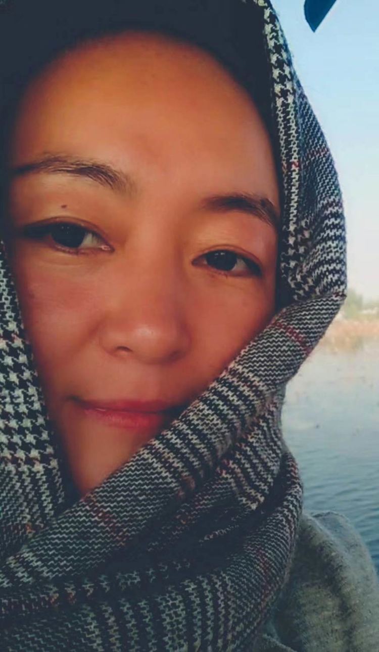 画家董亚萍我的邻居是个大美女