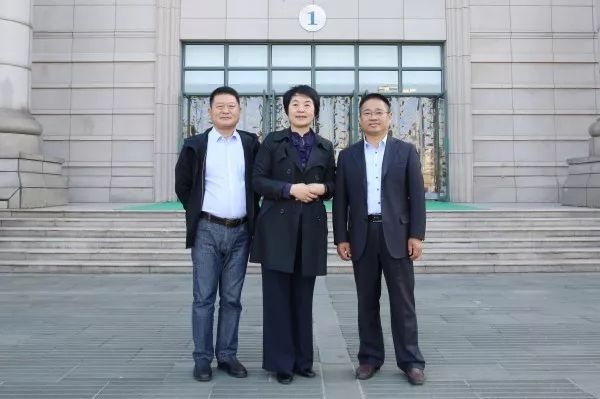 互相学习合作共赢上海市金山中学与盐城市大冈中学签约合作项目