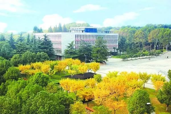 公交901路到珞狮南路华中农大站详细地址:武汉市洪山区狮子山街特1号
