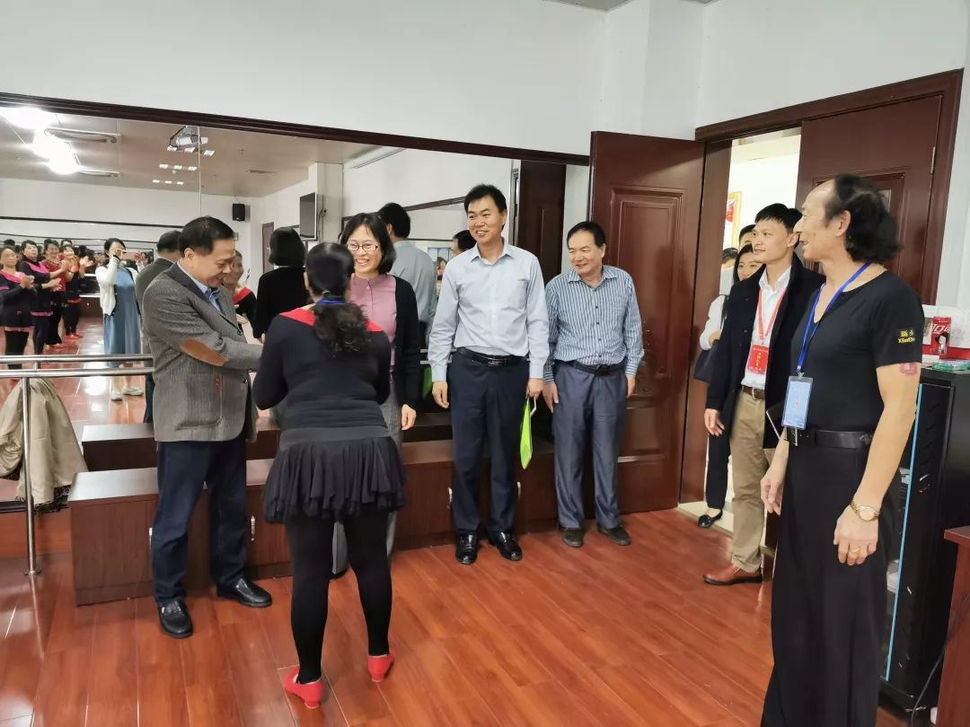 中央党校离退休干部局到市老年大学调研指导