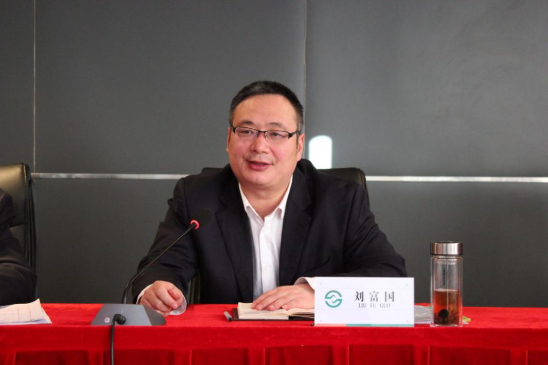 67横山农商银行召开贯彻落实省联社会议精神暨2019年