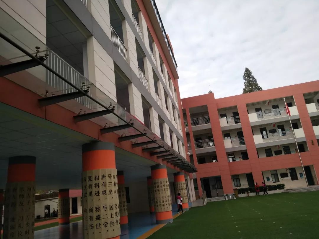 东山61揽胜寻找属于自己的句子章丘区东山小学教师跟岗研修语文篇