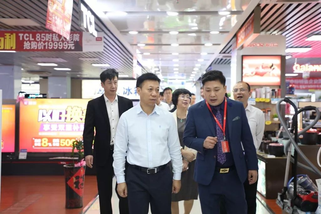 蒋连生厅长深入南宁市开展促消费稳增长工作调研