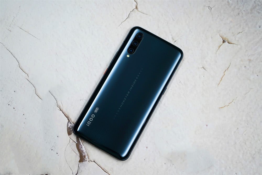 vivo开始发力,iqoopro 5g版价格大跌,只为阻击友商新品!_手机