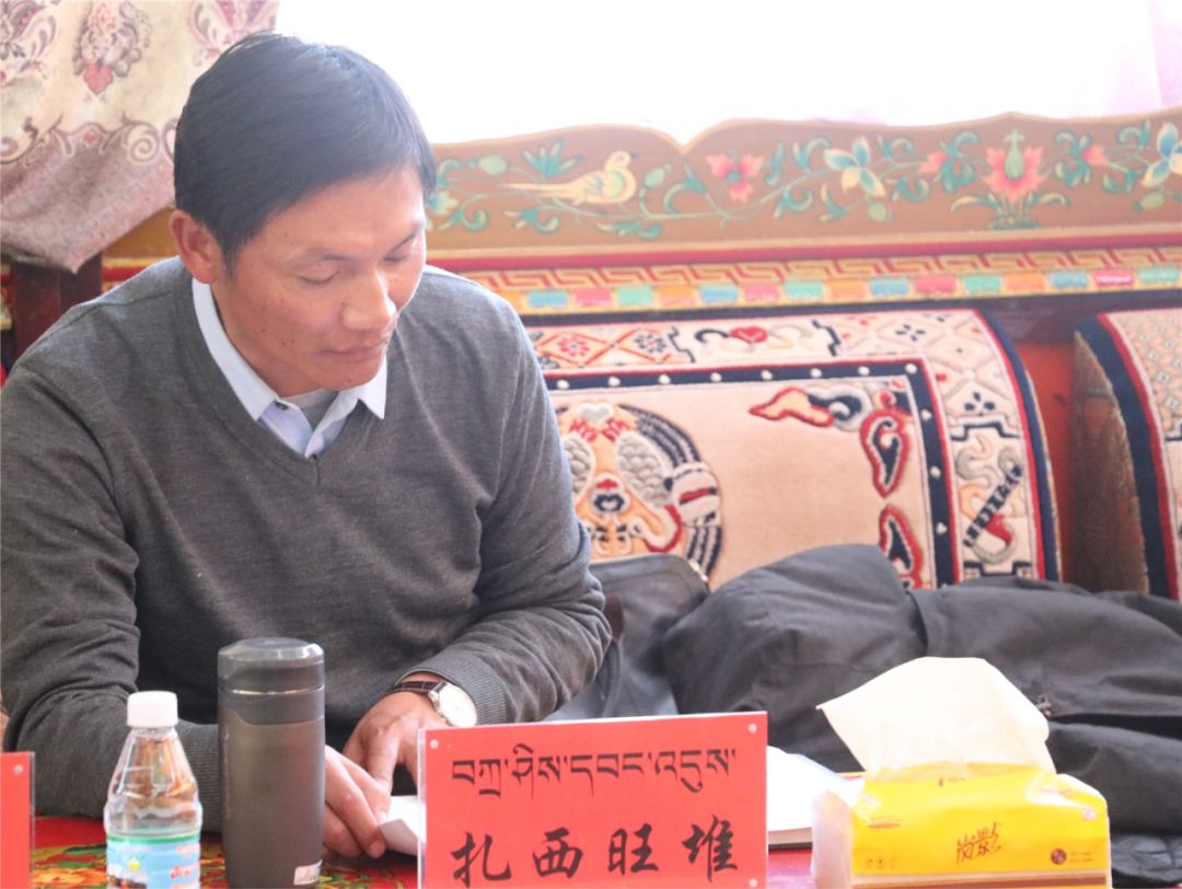 中央西藏工作协调小组教育组调研岗巴县教育工作