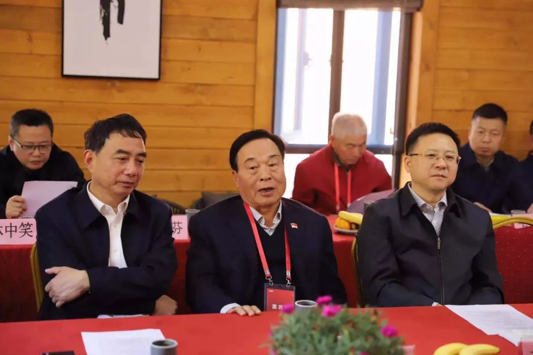 乡贤齐聚同心筑梦30余名西坞乡贤齐聚故里喜看家乡新变化