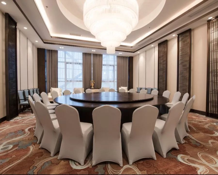 用颜值征服你的网红打卡地辰砂王巴塞罗酒店