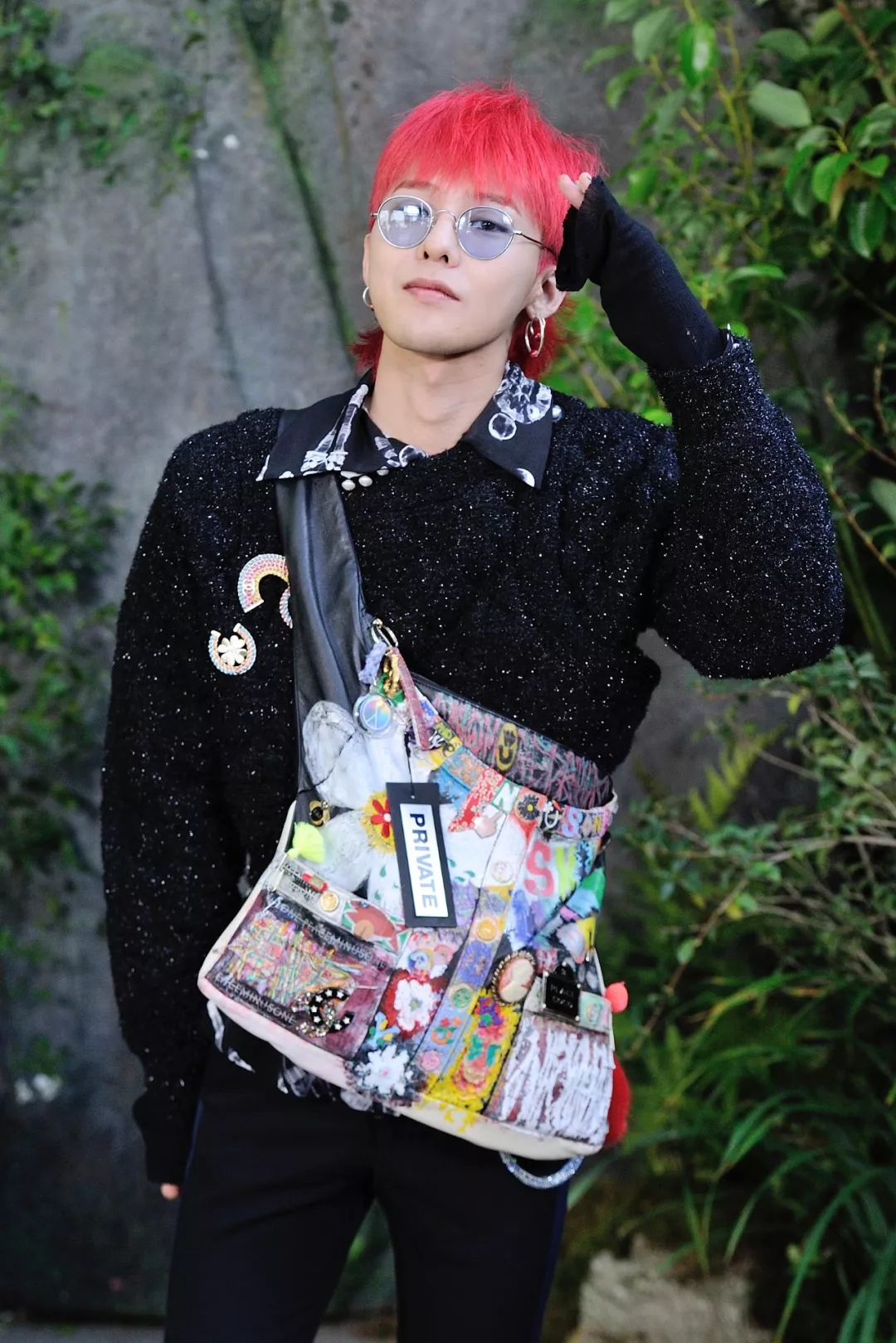 ▽到现在鲻鱼头的热潮都还没退却,数数有多少男明星搞过同款发型.