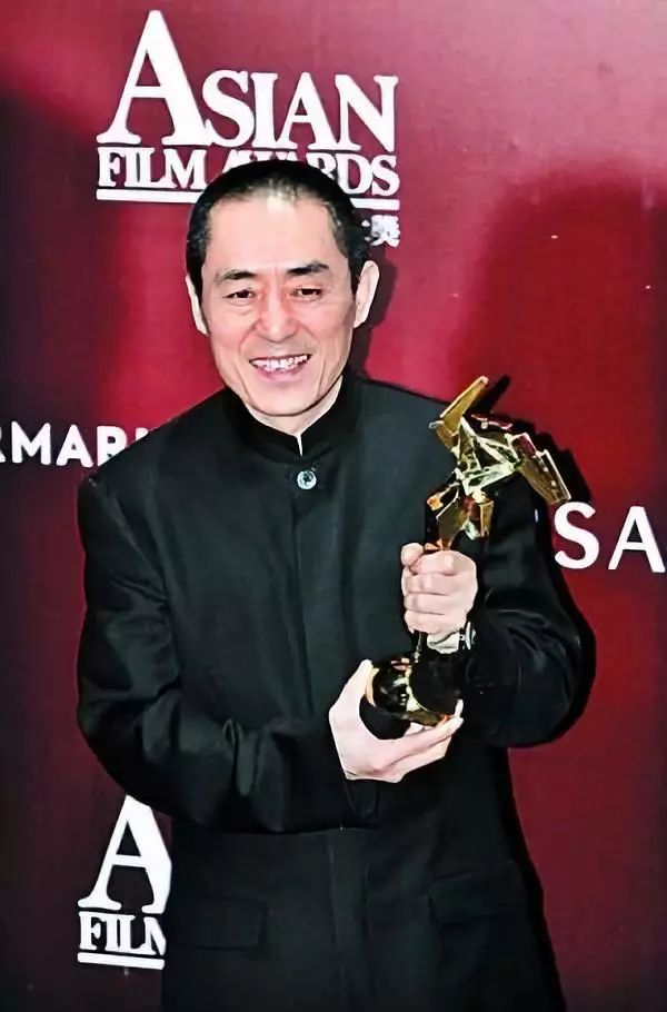 名人轶事张艺谋的身世终于曝光了真牛