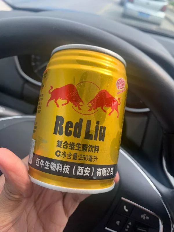 一年一度的堆雪人大赛马上就要开始了! | 搞笑图片