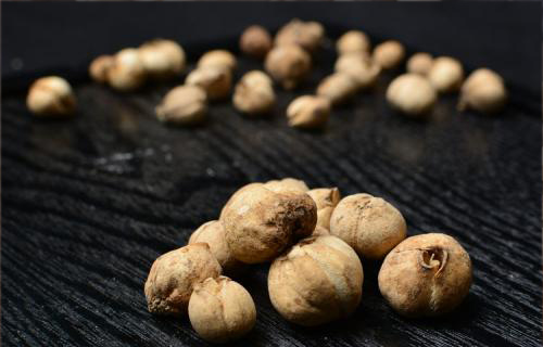 青贝和松贝,炉贝,七尊贝的区别及鉴别要点_鳞茎