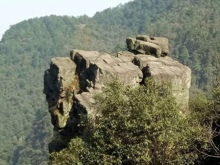 秋日登永新南華山