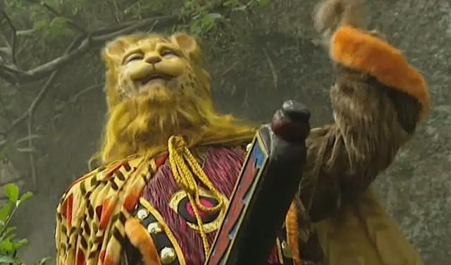 自降身份与青狮白象结盟大鹏精其实是西游记第一怂妖