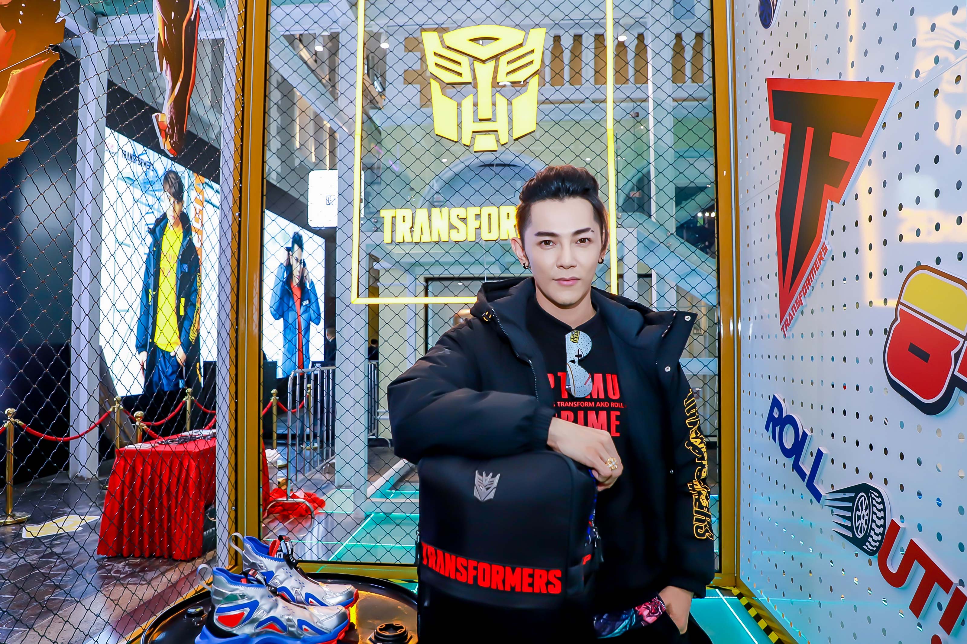 创变型冬 汪东城助阵长春新天地特步旗舰店启航