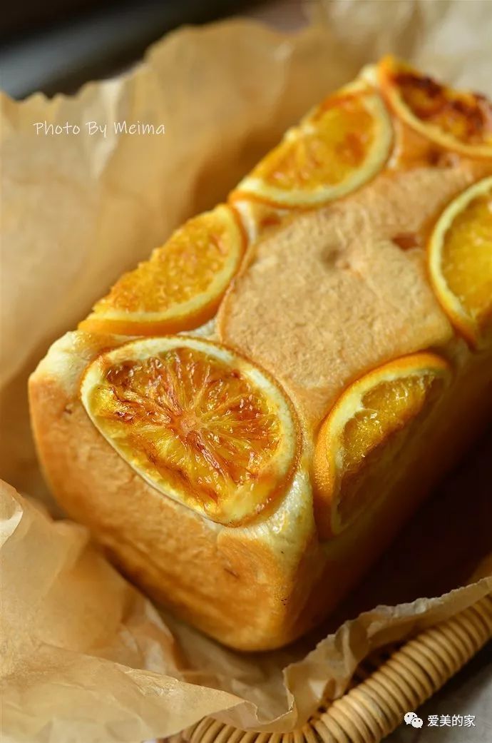 橙香的加入增加了一份清爽滋味加了大量淡奶油的面包细腻香软切开吐司