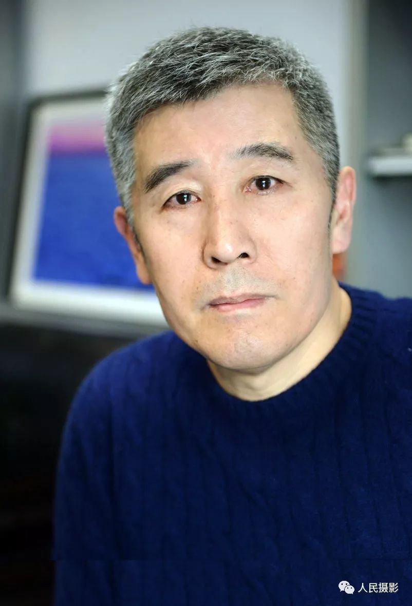 摄界达人 |  王群:将老胶南"藏"进老照片