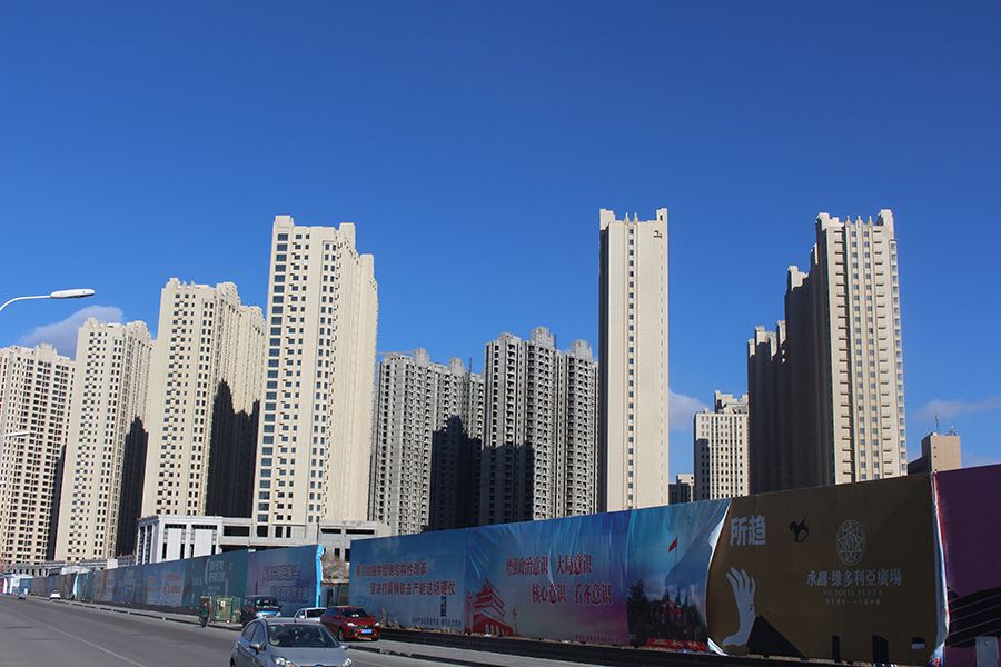 集五星酒店,购物中心,城市体育公园,新学校等为一体_张家口