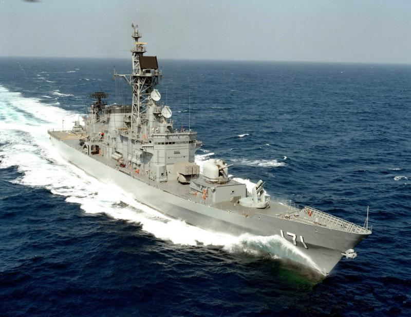 原创舰闻杂谈:旗风级—曾让中国海军望眼欲穿的防空驱逐舰