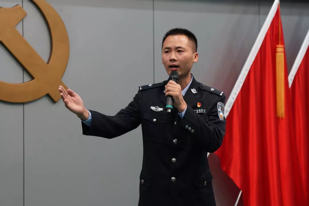 致敬吴川市公安局副局长黎宗权同志
