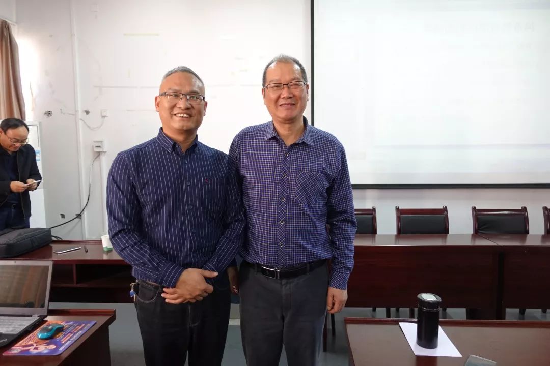 深化合作办学共谋学校发展