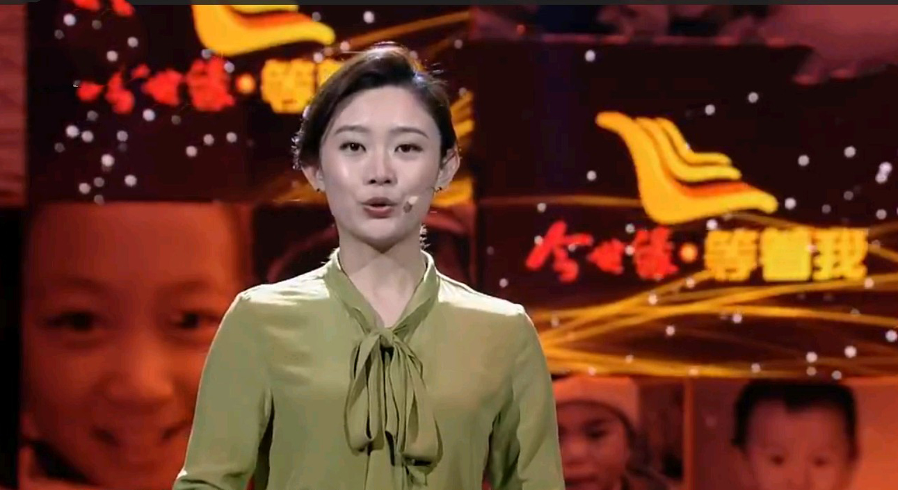 原创等着我寻人团长李七月时隔8年后再次参加央视主持人大赛拿下第一