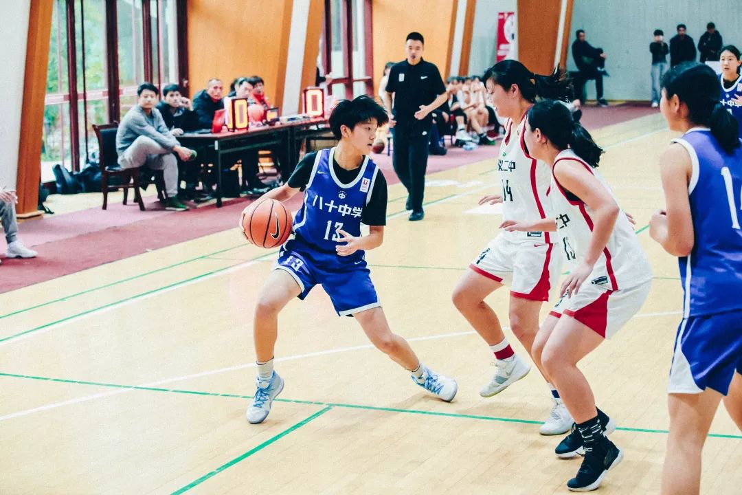 清华附中力克三十五中夺得北京赛区女篮冠军密云二中夺得男篮季军