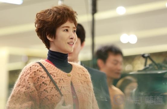 金宣儿泳装照身材火辣 凭我叫金三顺爆红 与玄彬车胜元传绯闻_电视剧