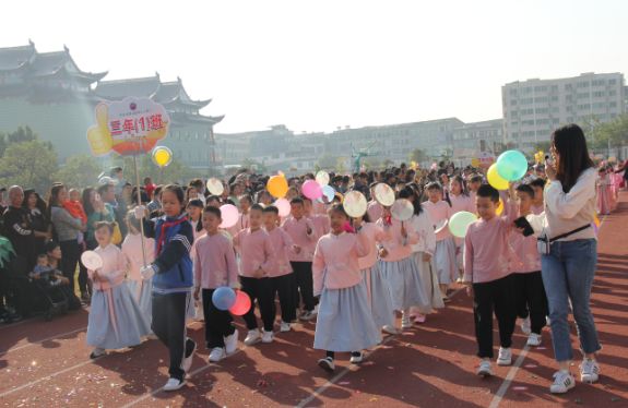 钱库三小举行第十八届田径运动会