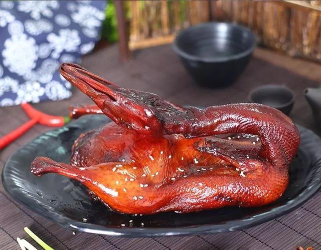 广西上思:小小香鸭店托起消费扶贫新希望