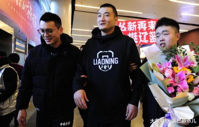 丛明晨:伤势恢复较理想 肌肉有些软容易抽筋_赵睿