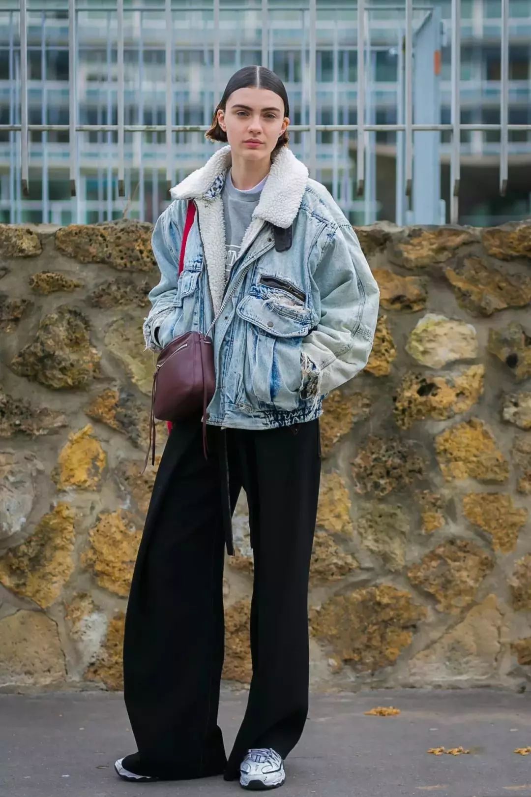 完美比例法linkfashion阔腿裤 老爹鞋▼入骨的潇洒,以及不为"刻意追赶