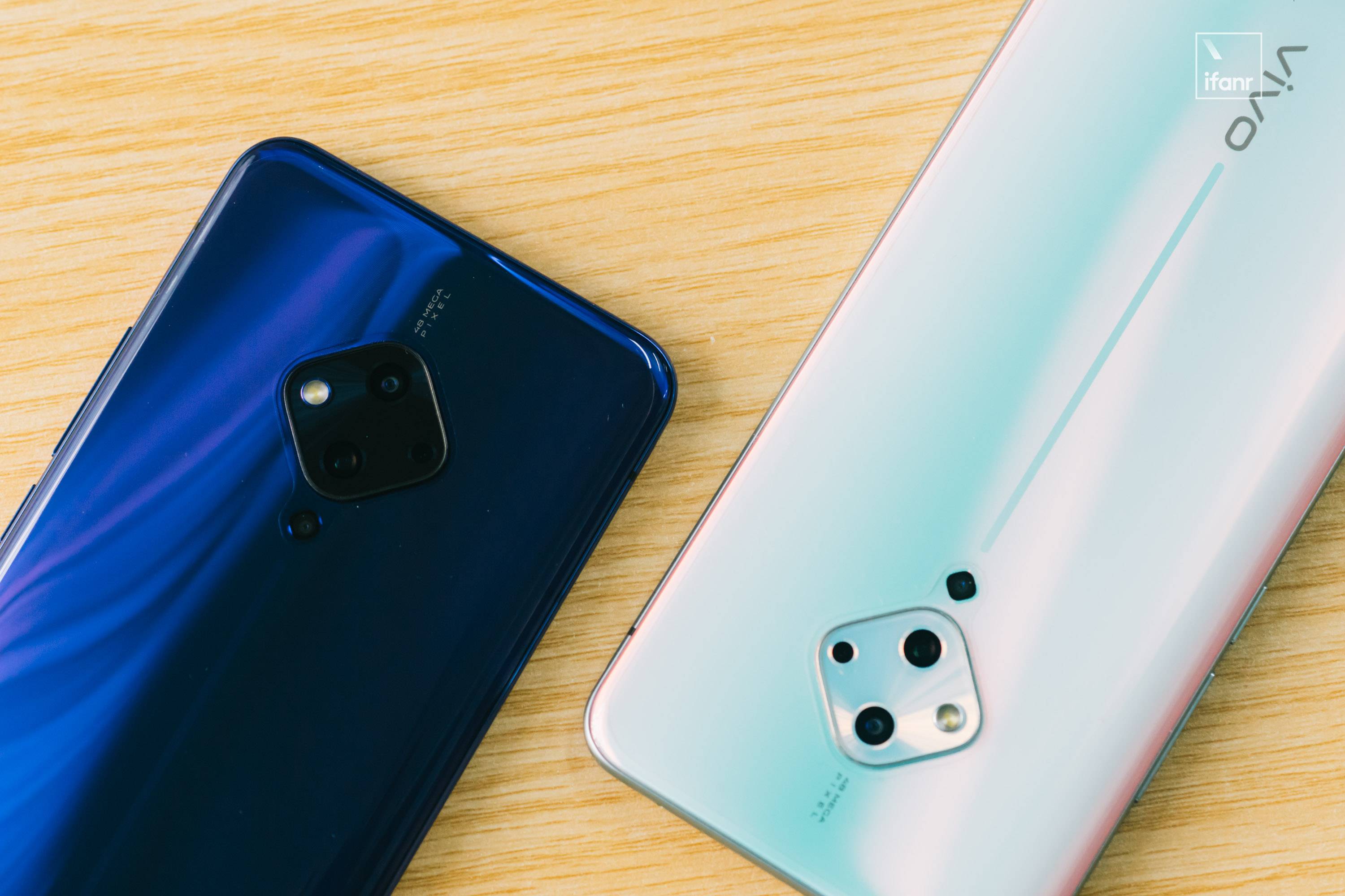 vivo s5 图赏:薄荷绿的极光,遇上菱形四摄与最小开孔屏_手机