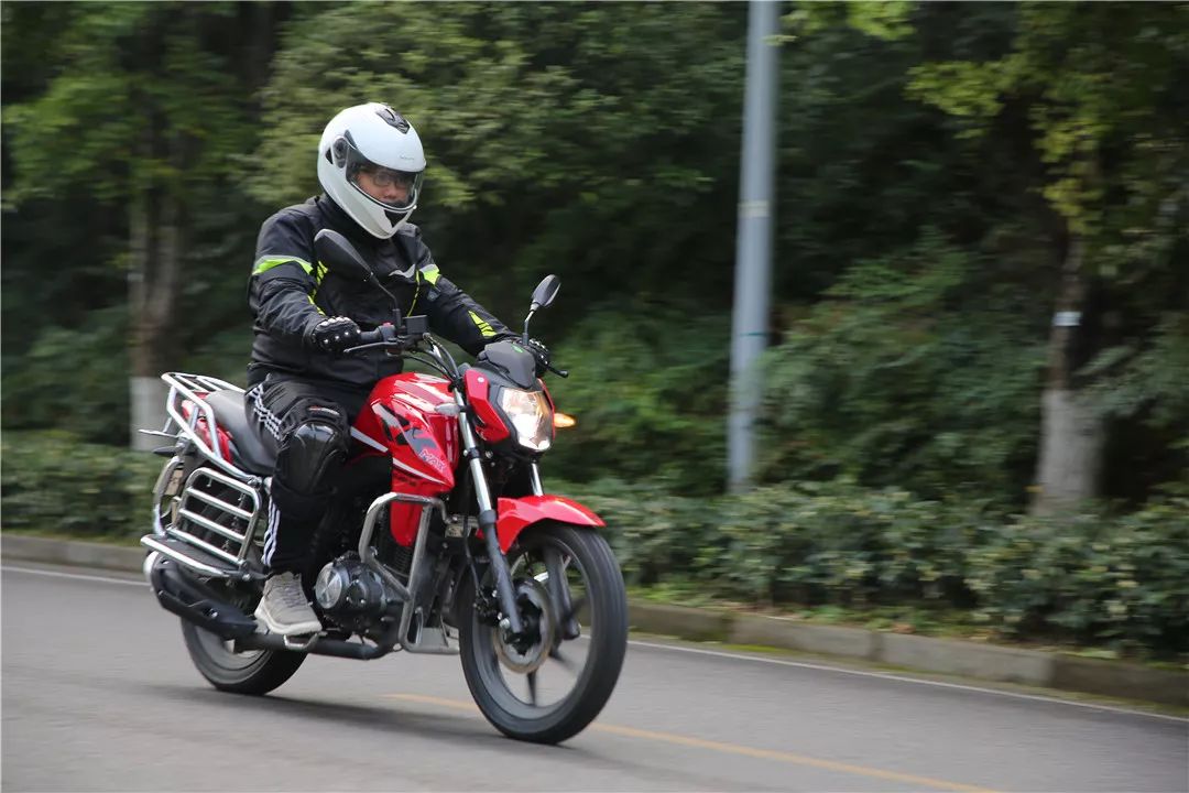 車t臺全面升級錢江猛龍150國Ⅳ版摩信網深度評測