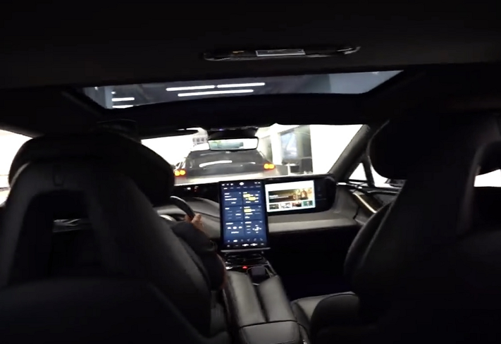 ff91内饰曝光,科技感十足,自杀门设计,卖140万还是十分良心!