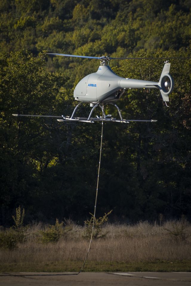 空客vsr700無人駕駛直升機原型機進行首次試飛