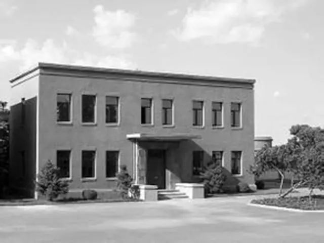 一番疯狂哄抢之后,小白楼里一片狼藉:北宋四大家之首米芾的《苕溪帖》