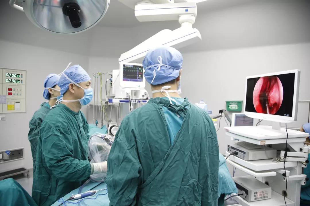 文卫平过敏性鼻炎可以根治吗