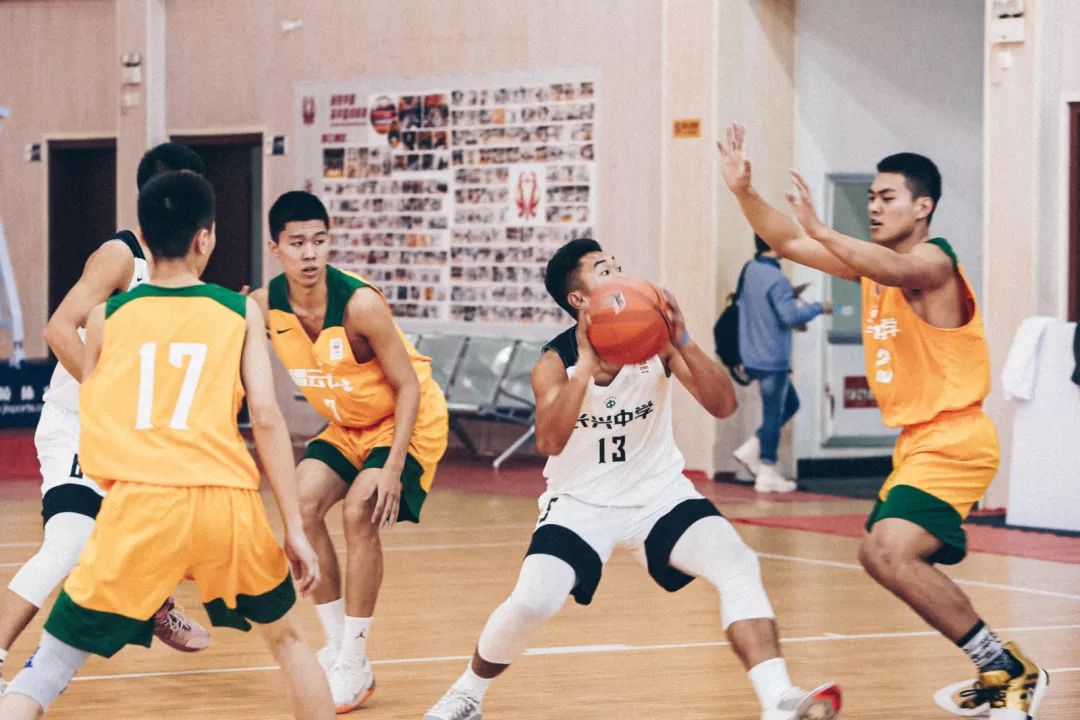 长兴中学81:62缙云中学