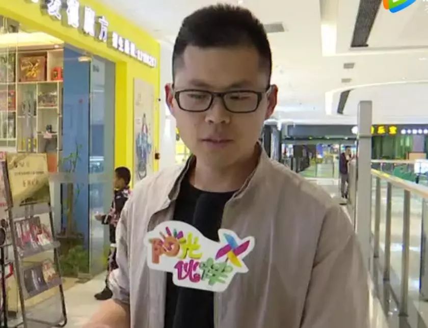 看这气势不简单小记者探班麦德魔方架子鼓