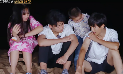 变形计城市少年撞脸易烊千玺他露出腹肌那一刻导演懵了