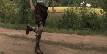 "久久回响在脑海在电影《阿甘正传》中阿甘先生遇见人生不能解决的