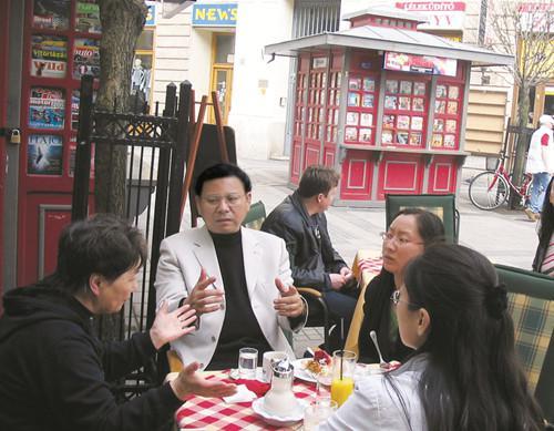 如今的匈牙利华人已经走过了最初的创业阶段,进入了事业扩张期.