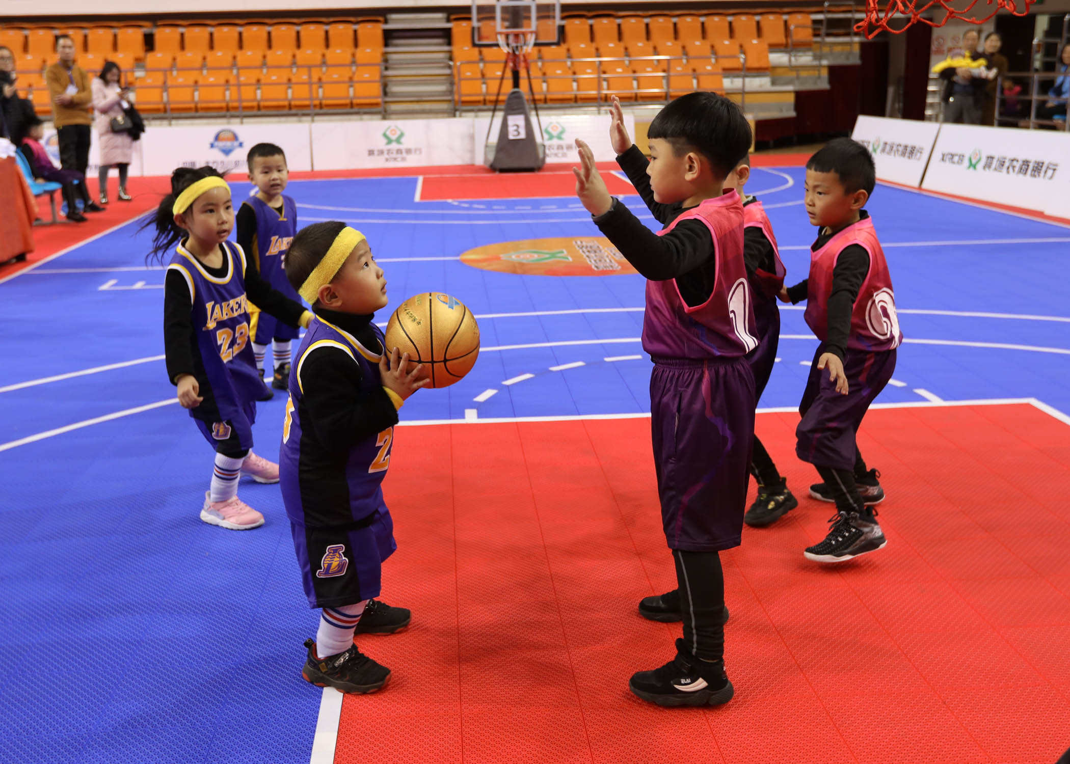 襄垣农商行中国北方第三届少儿幼儿篮球联赛三对三实战赛开赛