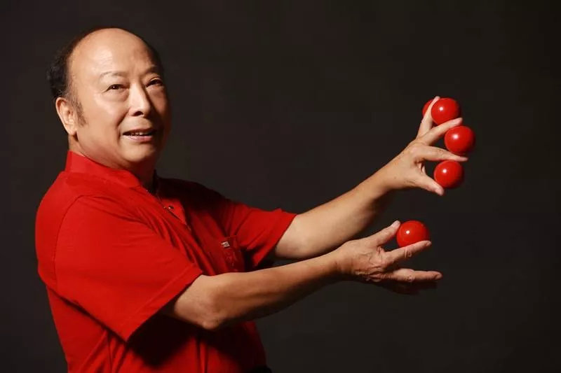 百师人物傅腾龙傅氏幻术的正义担当魔术师的匠人精神