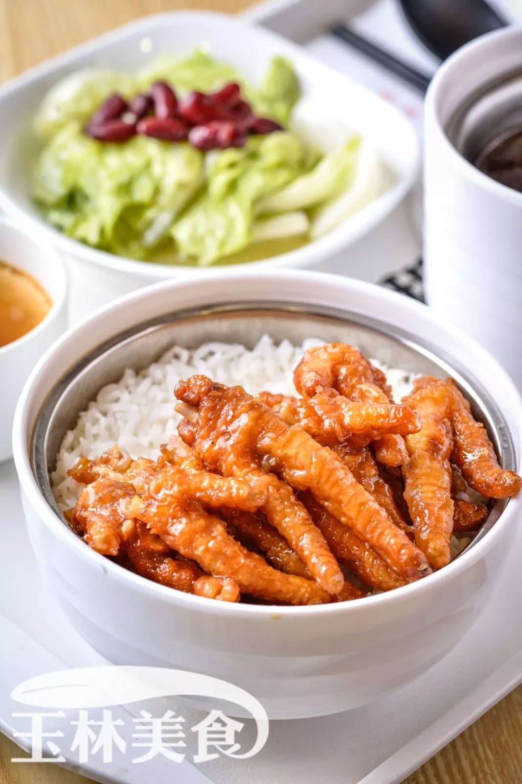 老陈皮焖鸭肉饭 / 伴影凤爪饭 二选一送招牌套饭免费品尝券一张到店